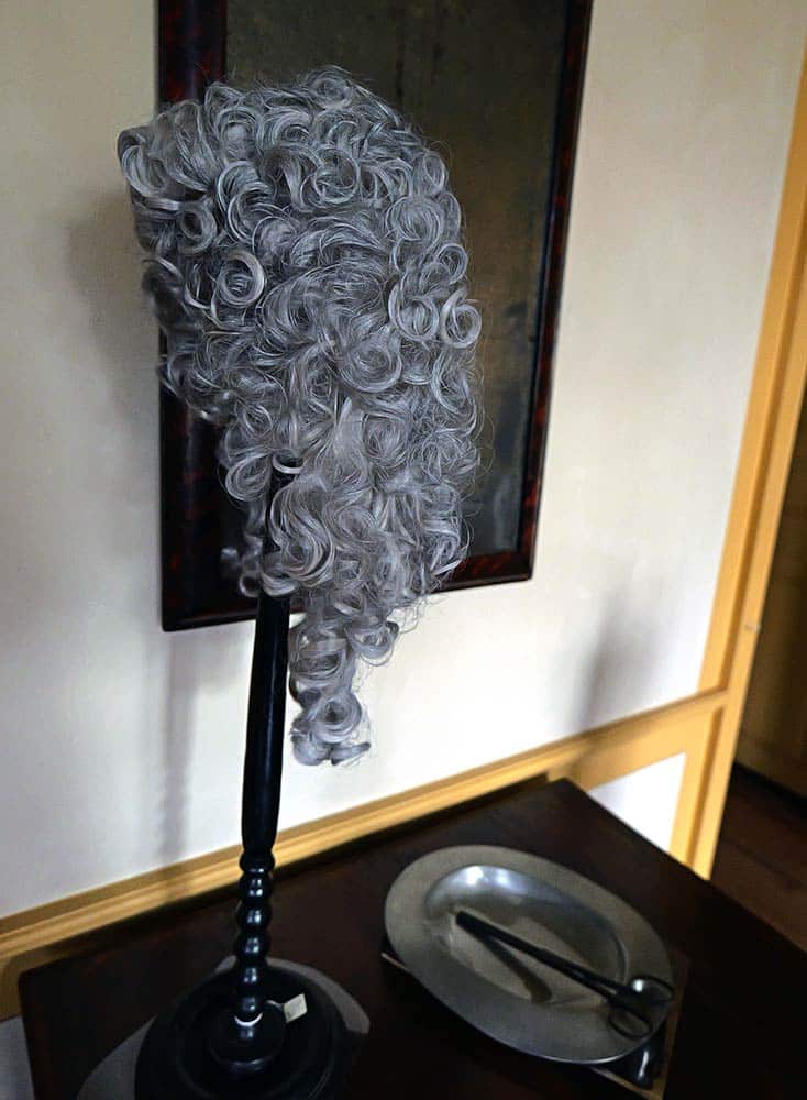 pennsbury manor house wig